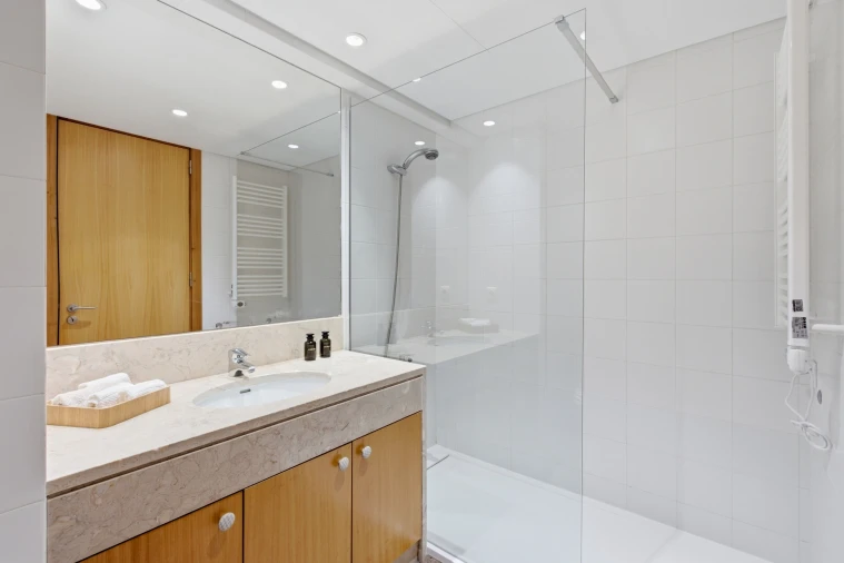 Apartamento T4 para Venda em Parque das Nações Foto 27