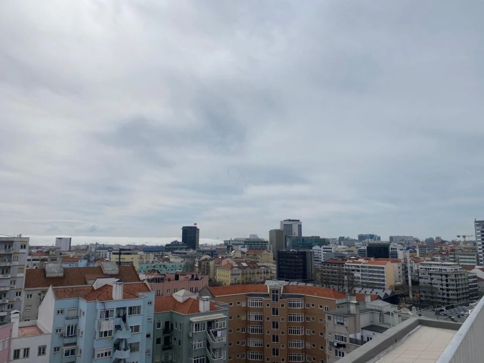 Apartamento T4 para Venda em Ajuda Foto 1