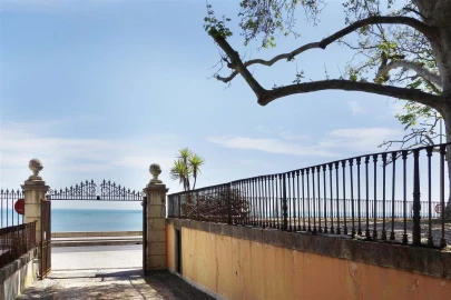 Moradia T7 para Venda em Oeiras e São Julião da Barra, Paço de Arcos e Caxias