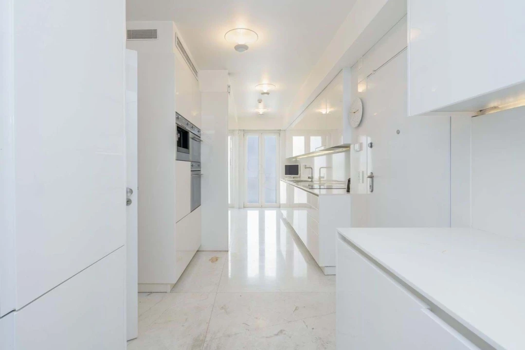 Apartamento T6 para Venda em Estrela Foto 5