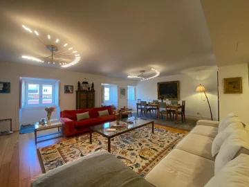 Apartamento T5 para Venda em Misericórdia