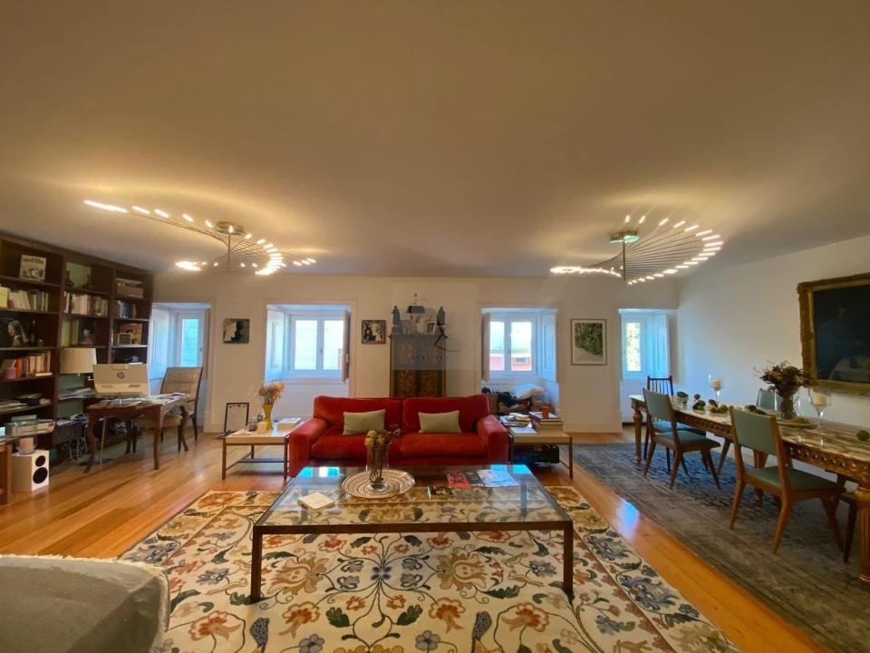 Apartamento T5 para Venda em Misericórdia Foto 4