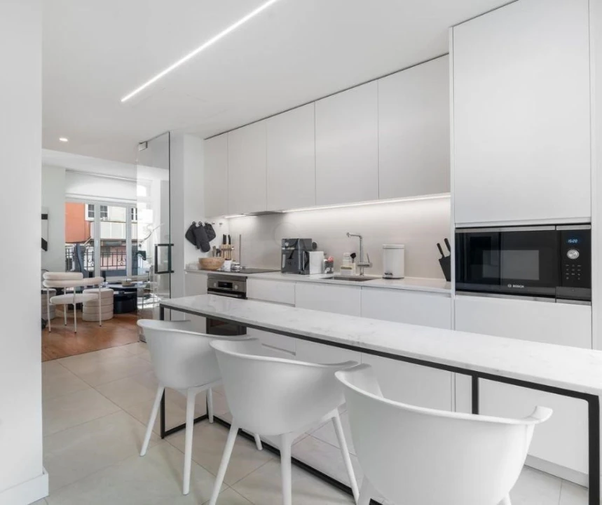 Apartamento T3 para Venda em Santo António Foto 4