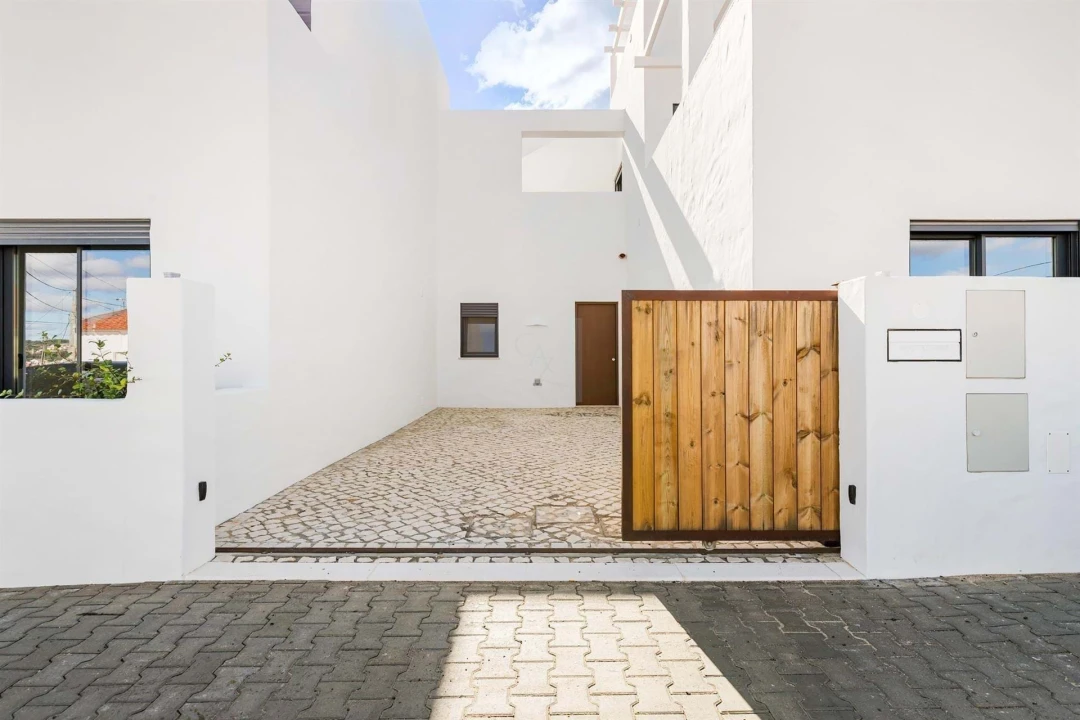 Moradia T3 para Venda em Santa Maria do Castelo e Santiago e Santa Susana Foto 46