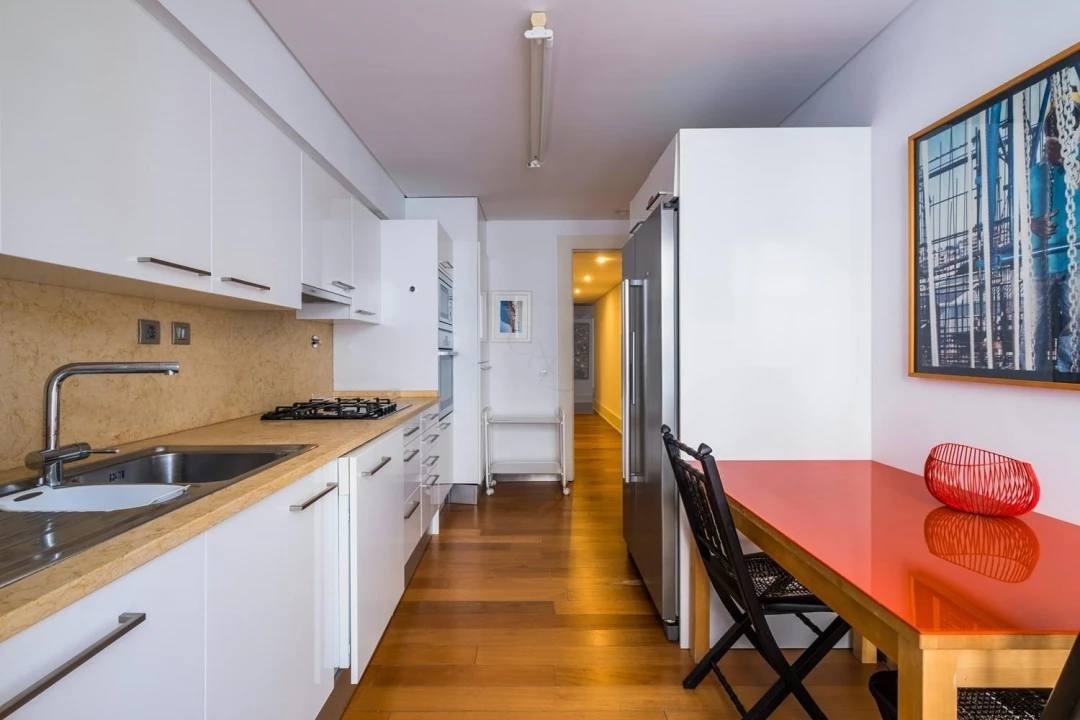 Apartamento T3 para Venda em Santo António Foto 4