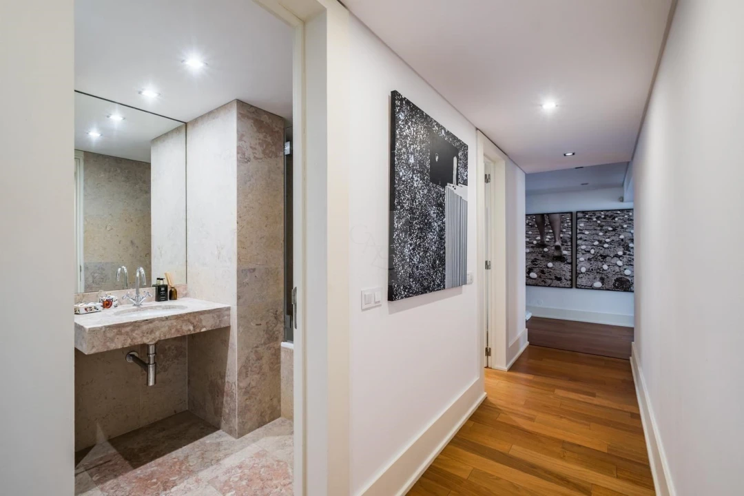Apartamento T3 para Venda em Santo António Foto 3