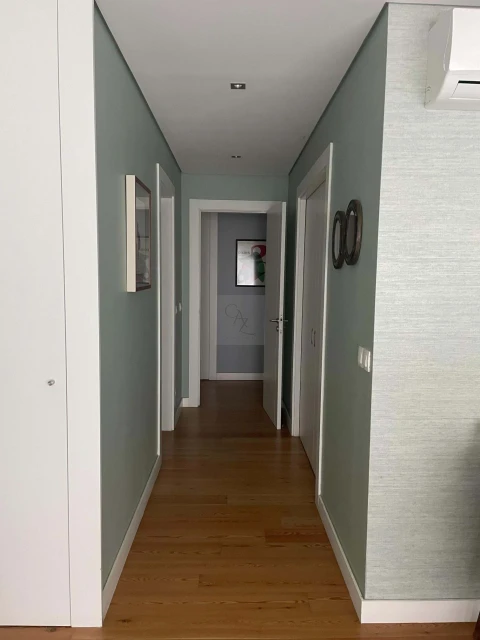Apartamento T5 para Venda em Campo de Ourique
