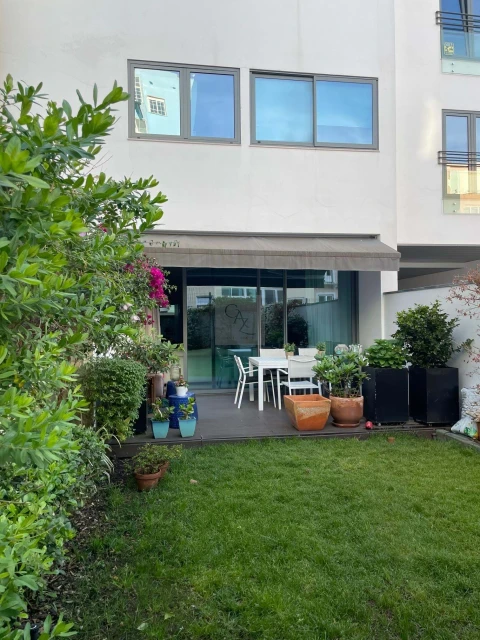 Apartamento T5 para Venda em Campo de Ourique