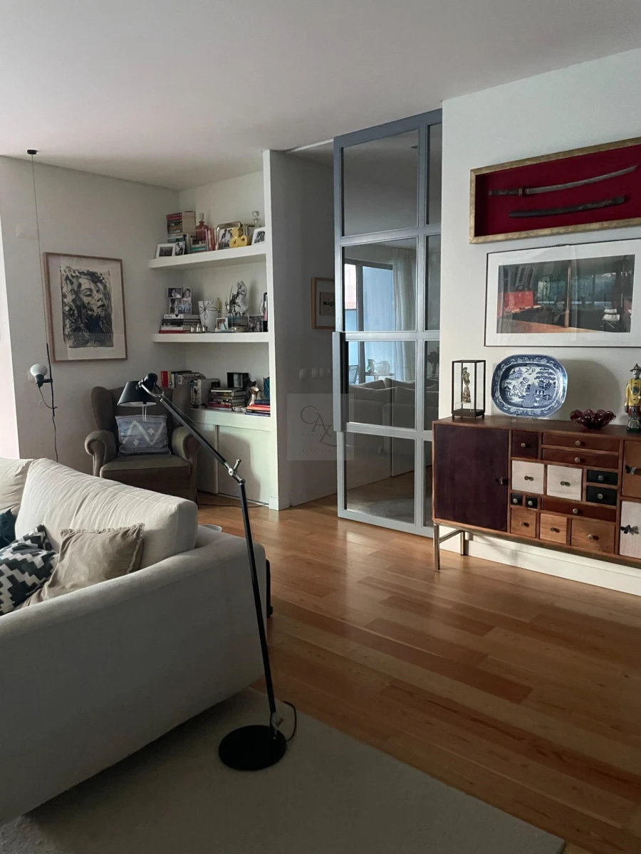 Apartamento T5 para Venda em Campo de Ourique Foto 4