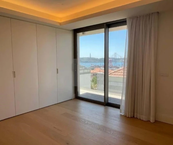 Apartamento T4 para Venda em Estrela Foto 15