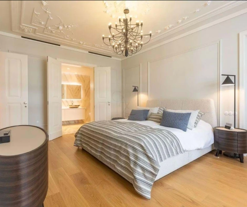 Apartamento T5 para Venda em Avenidas Novas Foto 12