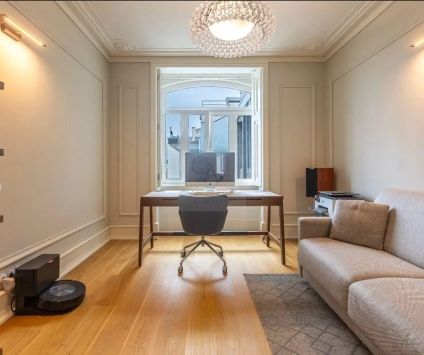 Apartamento T5 para Venda em Avenidas Novas Foto 5