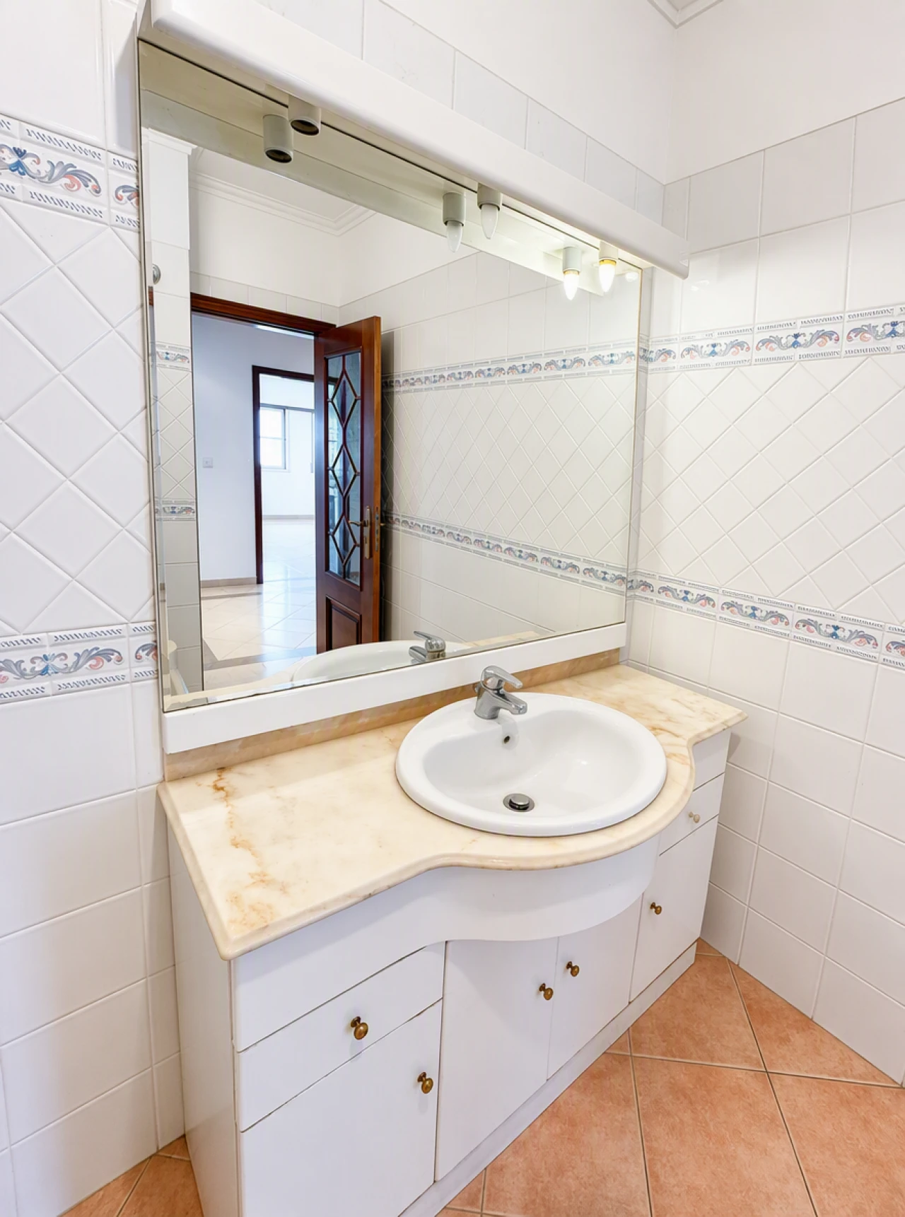 Apartamento T3 para Venda em Sacavém e Prior Velho Foto 13