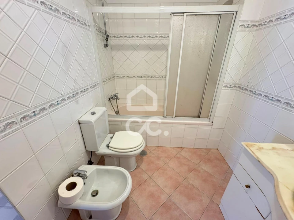 Apartamento T3 para Venda em Sacavém e Prior Velho Foto 11