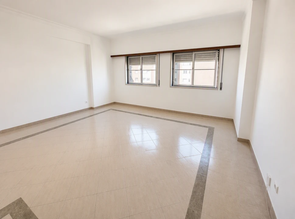 Apartamento T3 para Venda em Sacavém e Prior Velho Foto 6