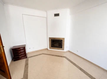 Apartamento T3 para Venda em Sacavém e Prior Velho