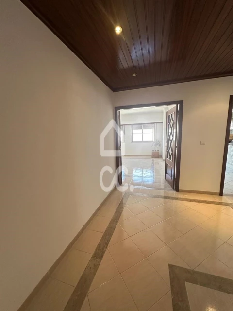 Apartamento T3 para Venda em Sacavém e Prior Velho