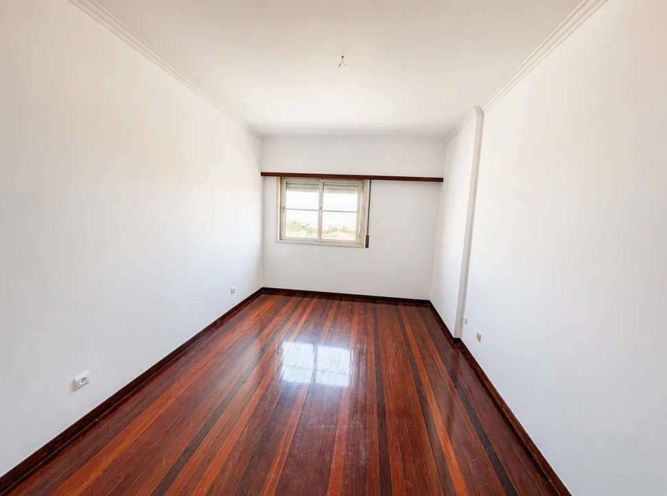 Apartamento T3 para Venda em Sacavém e Prior Velho Foto 23