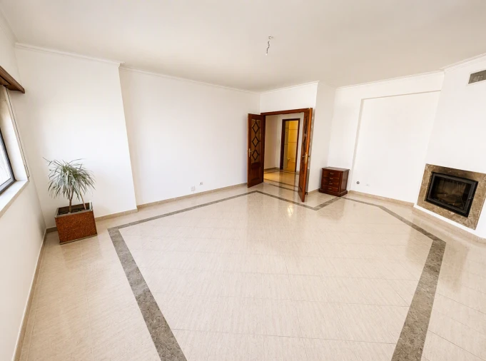 Apartamento T3 para Venda em Sacavém e Prior Velho Foto 5