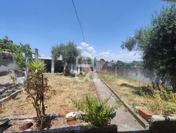 Moradia T4 para Venda em Chancelaria