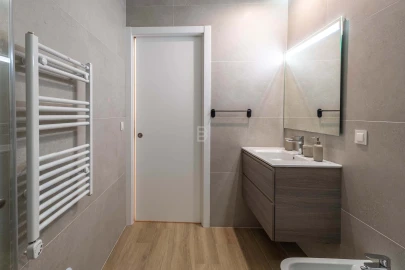 Apartamento T2 para Venda em Santo Antão e São Julião do Tojal