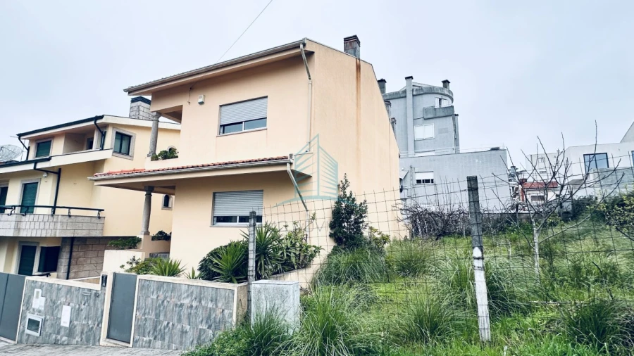 Moradia T3 para Venda em Gondomar (São Cosme), Valbom e Jovim Foto 5