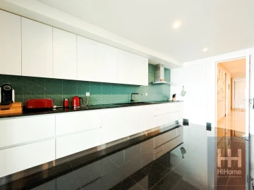 Apartamento T4 para Venda em São Martinho