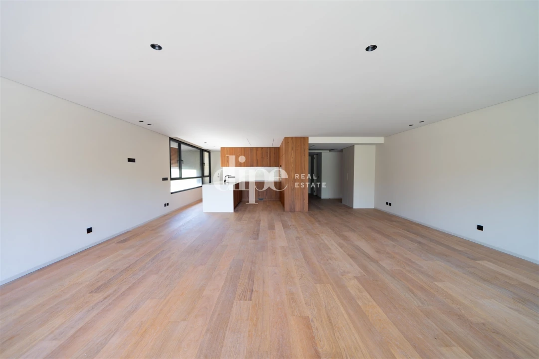 Apartamento T3 para Venda em Oliveira, São Paio e São Sebastião Foto 11
