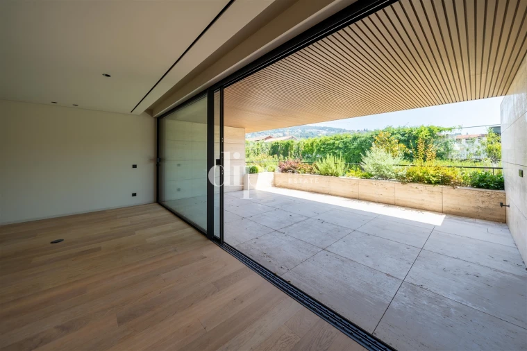 Apartamento T3 para Venda em Oliveira, São Paio e São Sebastião Foto 8