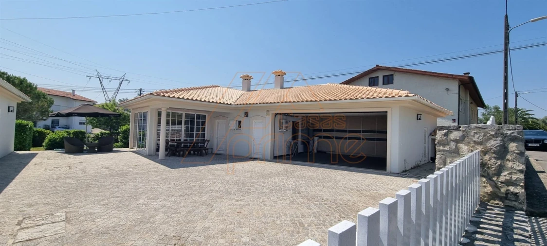Moradia T7 para Venda em Santa Clara e Castelo Viegas Foto 57