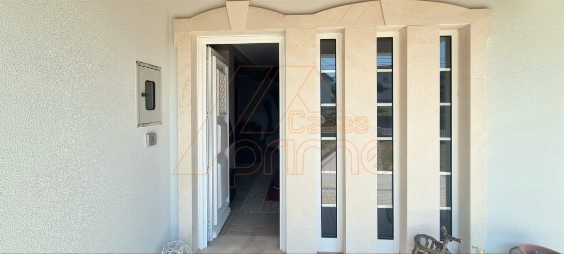 Moradia T7 para Venda em Santa Clara e Castelo Viegas Foto 4