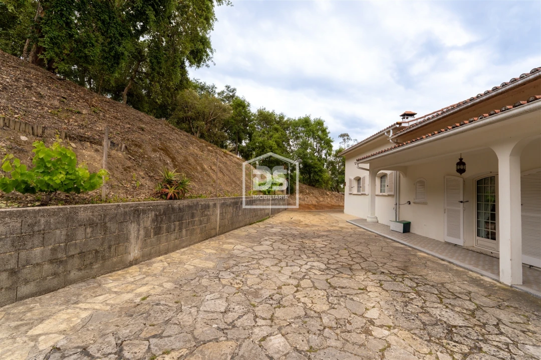 Moradia T4 para Venda em Gondemaria e Olival Foto 10