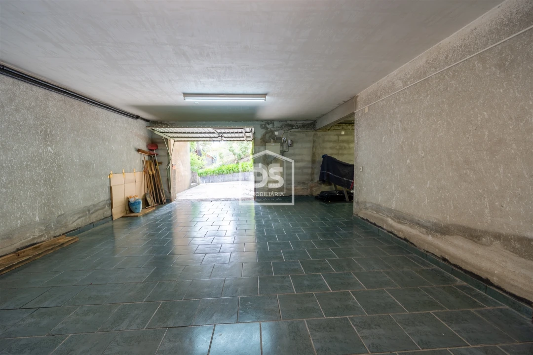 Moradia T4 para Venda em Gondemaria e Olival Foto 48