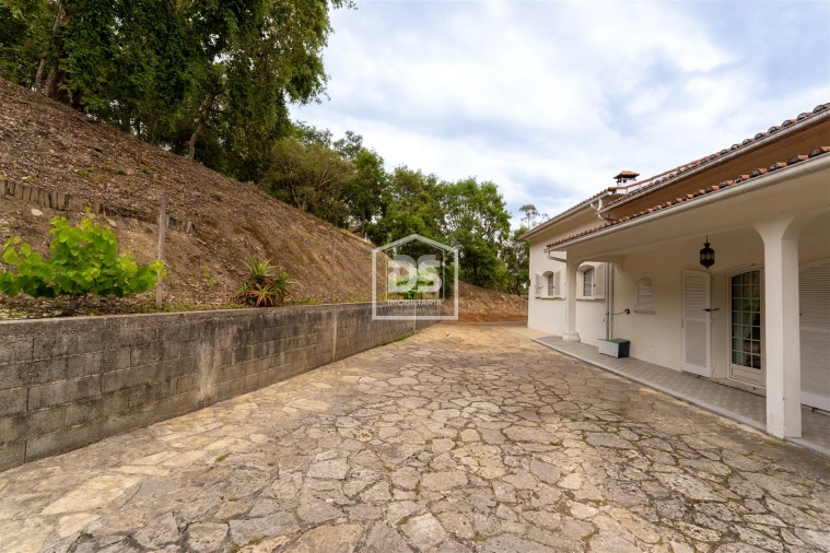 Moradia T4 para Venda em Gondemaria e Olival Foto 10