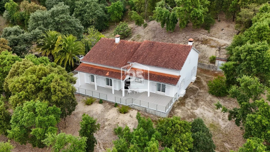 Moradia T3 para Venda em Gondemaria e Olival