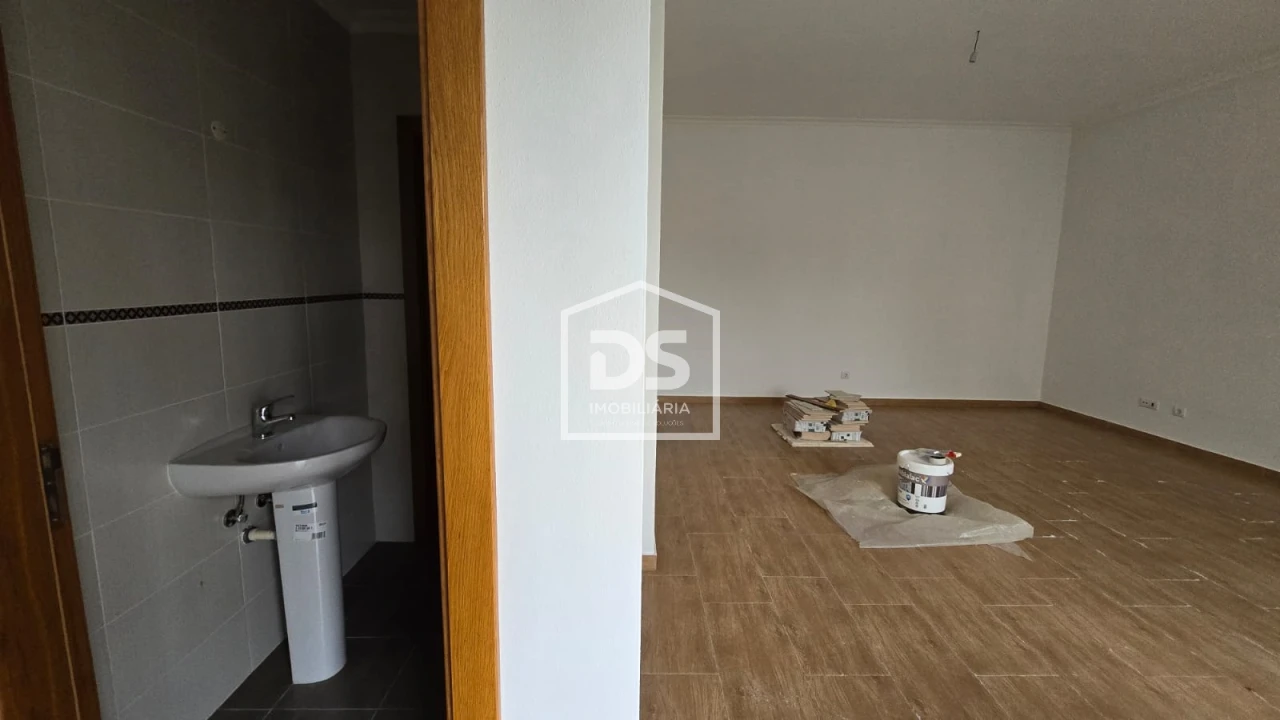 Moradia T2 para Venda em Sabugal e Aldeia de Santo António Foto 7