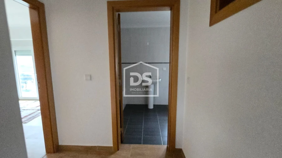 Moradia T2 para Venda em Sabugal e Aldeia de Santo António Foto 4