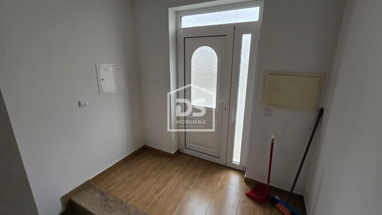 Moradia T2 para Venda em Sabugal e Aldeia de Santo António Foto 12
