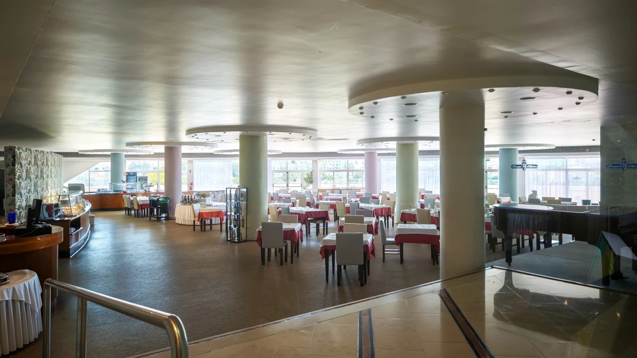 Apartamento T2 para Venda em Albufeira e Olhos de Água Foto 57