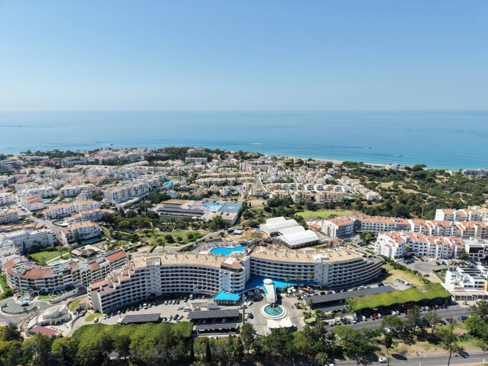 Apartamento T2 para Venda em Albufeira e Olhos de Água Foto 2