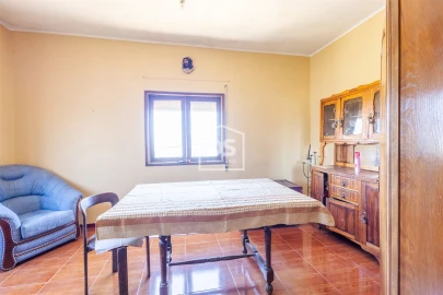 Moradia T2 para Venda em Eja