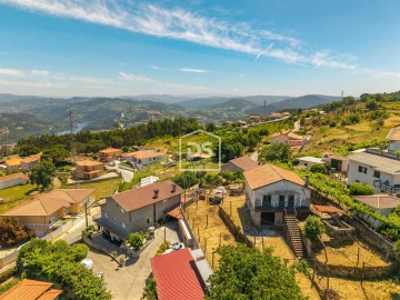 Moradia T2 para Venda em Eja