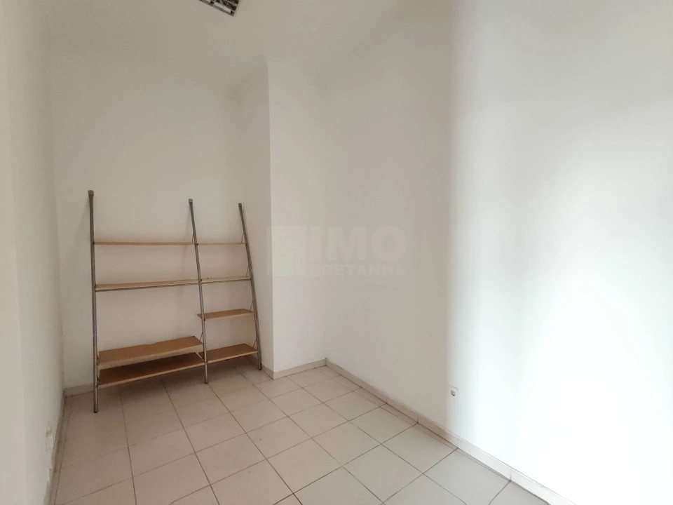 Loja para Venda em Covilhã e Canhoso Foto 8