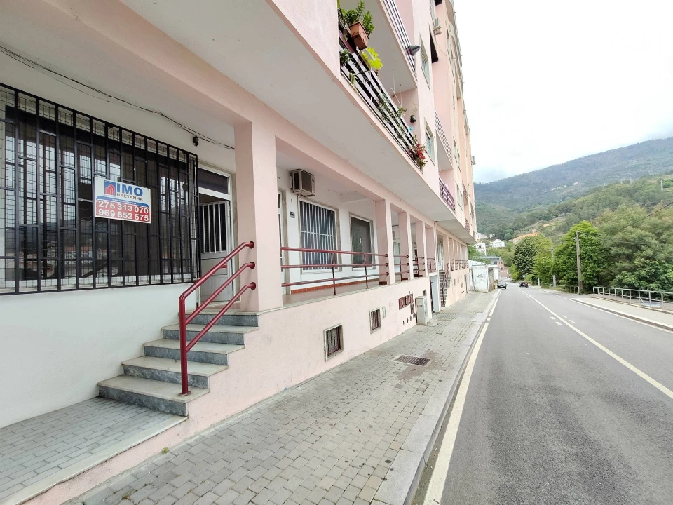Loja para Venda em Covilhã e Canhoso Foto 10