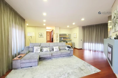 Moradia T4 para Venda em Valongo