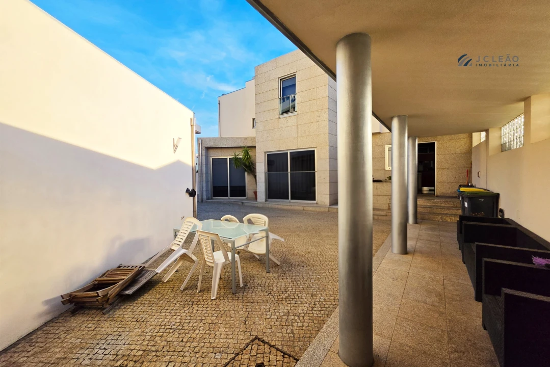 Moradia T4 para Venda em Valongo Foto 28