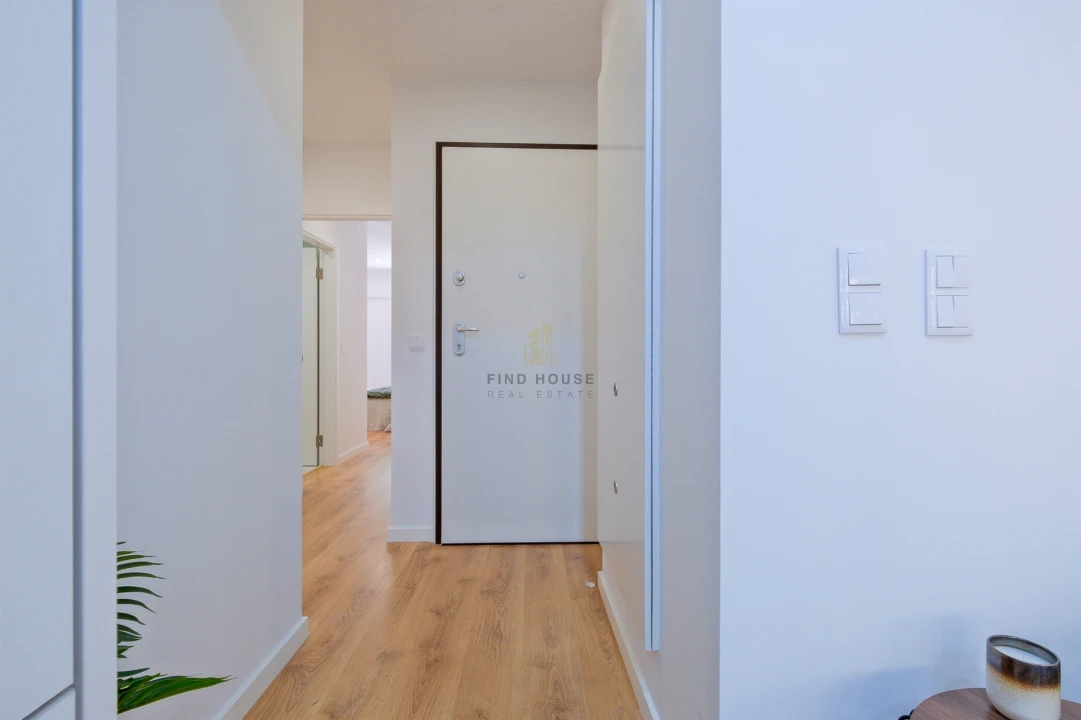 Apartamento T2 para Venda em Benfica Foto 3
