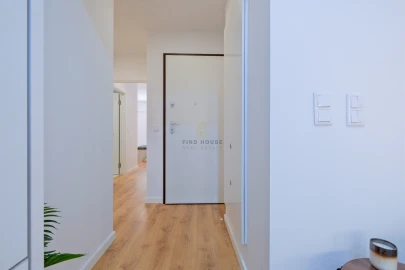 Apartamento T2 para Venda em Benfica