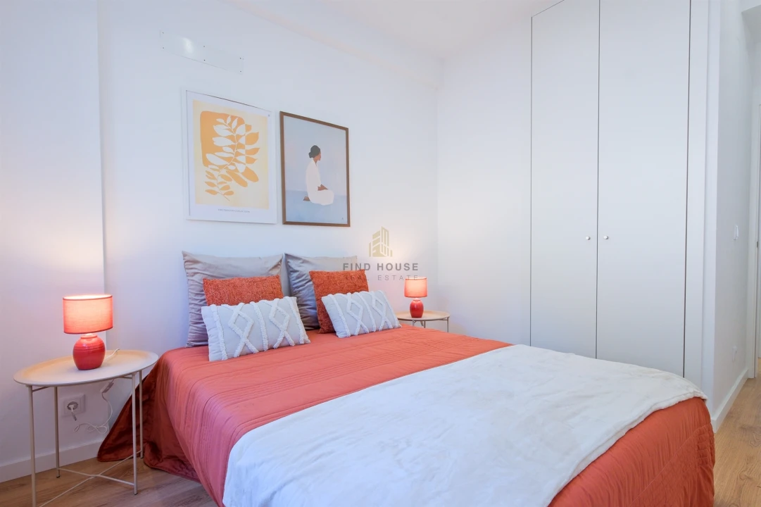 Apartamento T2 para Venda em Benfica Foto 17