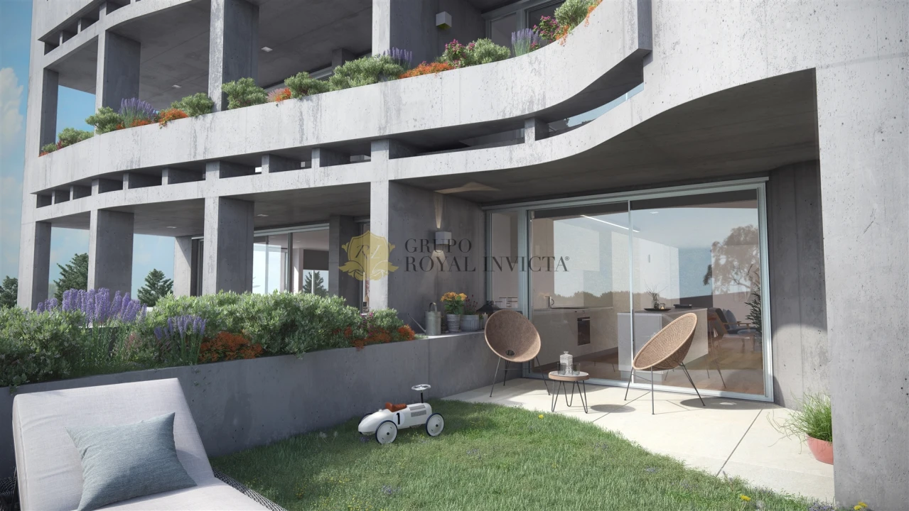 Apartamento T2 para Venda em Aldoar, Foz do Douro e Nevogilde Foto 1